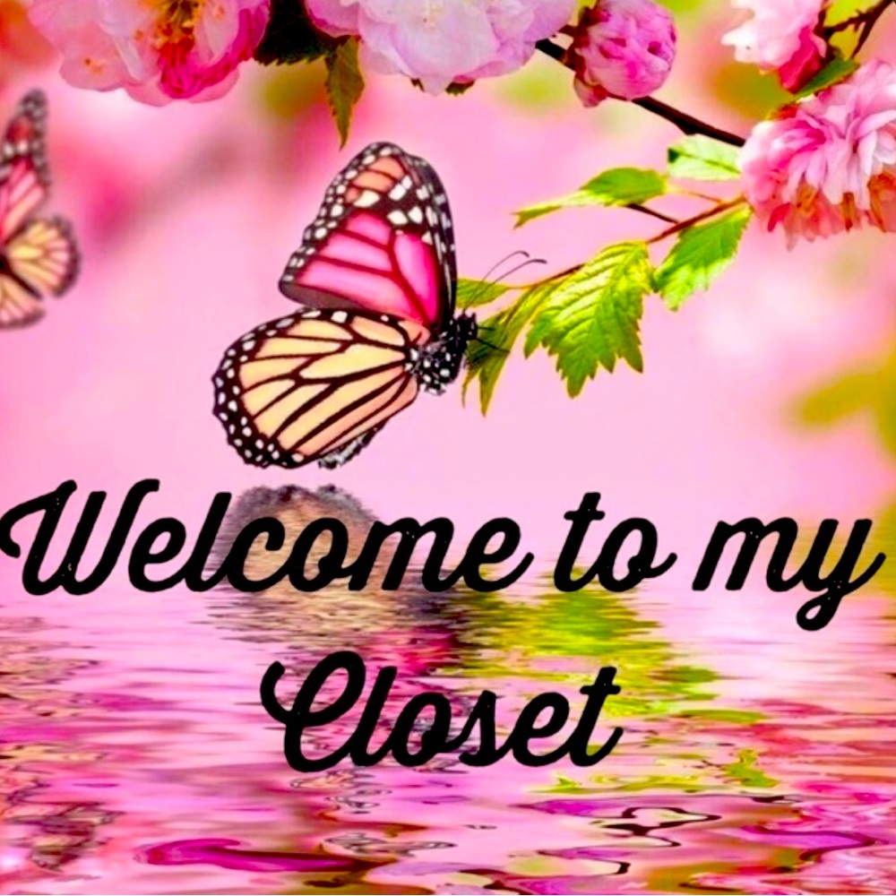 Welcome  to my closet. 🦋